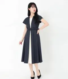 新品☆ストロベリーフィールズ センタープリーツワンピース 佳子様着用 佳子さま着用ストロベリーフィールズ センタープリーツ