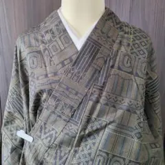 大島紬　幾何学模様　黄土色　黄色