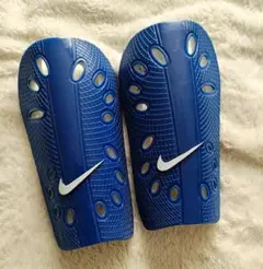 Nike サッカー用シンガード XS 青