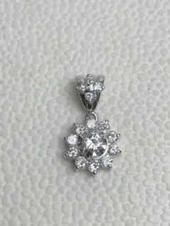 【ダイヤモンド】 ネックレス トップ pt900 1.00ct お花 プラチナ