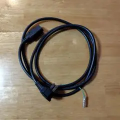 パソコン電源ケーブル　2m　特殊コンセントタイプ