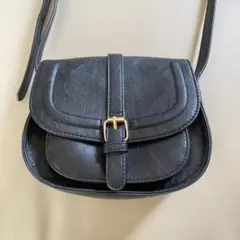 AFKOMST ブラックショルダーハンドバッグ