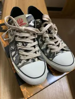 【新品】　コラボスニーカー　サイズ：25.5　CEDARCREST×ウルトラマン チヨダ「CEDAR CREST」×「ウルトラマン」コラボスニーカーが誕生