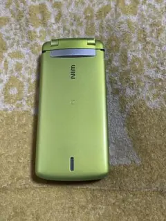 折りたたみ式 グリーン携帯電話 本体
