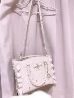 Samantha Vegaフラッターピンク チャーム付き