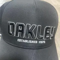 OAKLEY 黒ブラックキャップ 新品