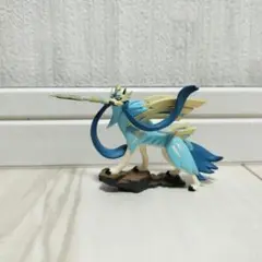 ザシアン 色違い フィギュア ポケモン