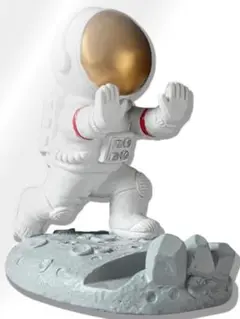 可愛い✨宇宙飛行士 携帯スタンド 卓上 iphone ipad タブレット