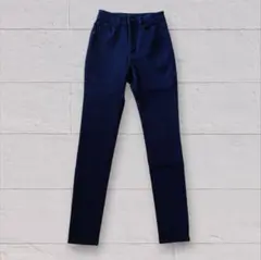 GU　ハイウエストスキニーパンツ　ブラック