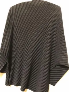 年末セール プリーツプリーズ アシメントリー トップス 黒