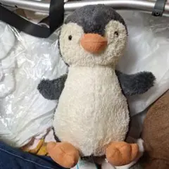 ふわふわペンギンぬいぐるみ