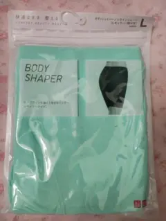 新品未使用　ユニクロ　ボディシェイパー　ノンラインショーツ　レギュラー　四分丈