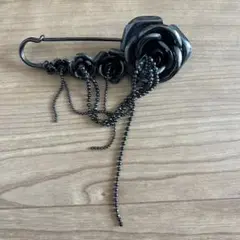 yoshiko creationブラックローズデザイン　ブローチ