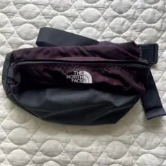 THE NORTH FACE ボディバッグ ショルダーバッグ　紫