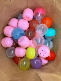 ガチャガチャ用カプセルてんこ盛りセット7cmくらいのやつ