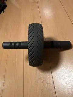 Adidas 腹筋ローラー
