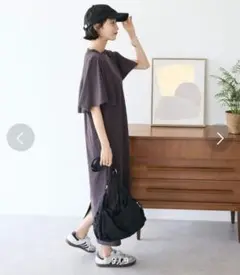 ブラックショルダーバッグ 外ポケット付き