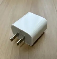 Apple 18W USB-C電源アダプター A1720