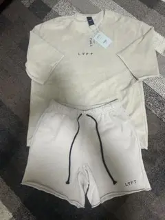 LYFT 完売品　ベージュ セットアップ Lサイズ