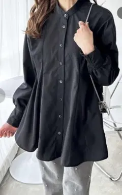 黒　長袖　GeeRA ボリューム袖着回しペプラムシャツ　L 未使用　ブラウス