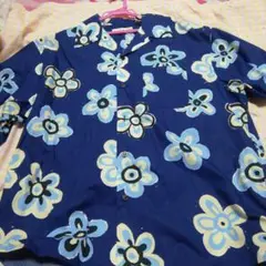 ユニクロマロニコラボシャツ