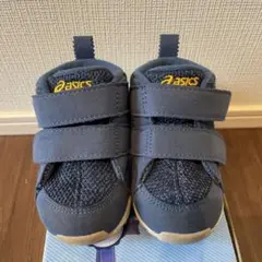 新品同様ASICS CONFI BABY MC ベビーシューズ 13.0cm