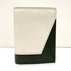 マルニ 2つ折り財布美品 - 白×グリーン