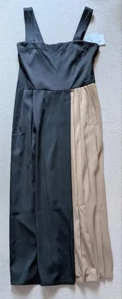 ツートンカラー　バイカラー　プリーツ　ノースリーブ　ワンピース