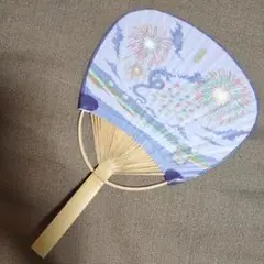 花火と蛇の模様の扇子