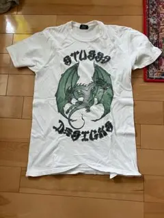 Stüssy ドラゴン Tシャツ ホワイト