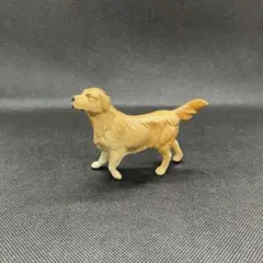 べスウィック　ミニチュアフィギュア　ゴールデン　レトリーバー