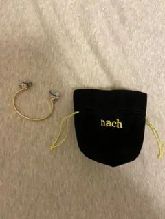 nach バングル