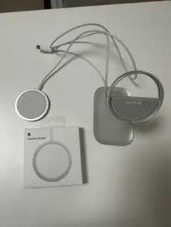 Apple 純正MagSafe充電器(15W)