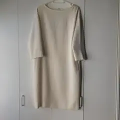 【新品同様】23区 ホワイトバックスリットワンピース