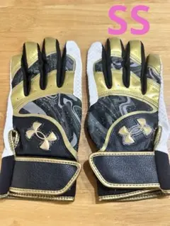 Under Armour バッティング用手袋　白　ゴールド　黒　ＳＳサイズ