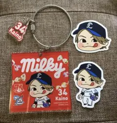 甲斐野 央　ライオンズ　ペコちゃん　コラボアクリルチャーム　フレークシール2種