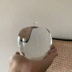 リンゴ ガラス ペーパーウェイト オブジェ
