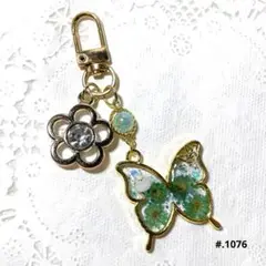 シマエナガ❁⃘*.゜レジンキーホルダーチャーム 蝶々