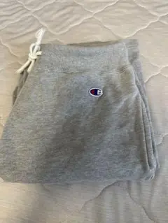 チャンピオン　ハーフパンツ　グレー
