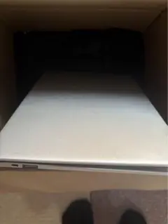 ジャンク品パソコンとお酒の空き瓶など