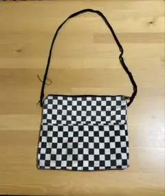 Item thumbnail for item 3b1e1594-9179-4e1f-a1e2-b34a6b715ec2