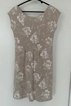 プロポーション　花柄ワンピース美品