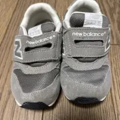 new balance ベビーシューズ グレー