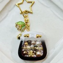 シャカシャカキーホルダー　チョコレートクリーム