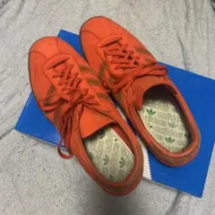 adidas タバコ オレンジ