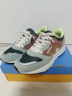 新品 KARHU ARIA95 カルフ アリア95 US9/27.2cm