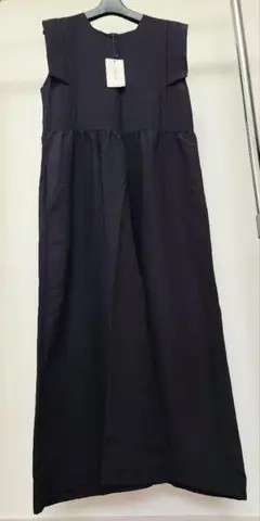 emi+　ノースリーブオールインワン　ブラック　新品