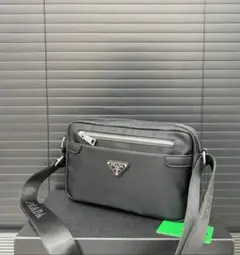 PRADA ブラック ショルダーバッグ