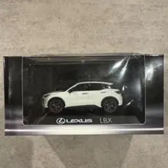 非売品/未開封/新品 レクサスLBXミニカー 非売品】【未開封】Lexus LBX ミニカー Kyosho製 - メルカリ