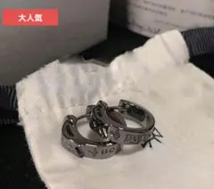 シルバーブラックピアス 両耳用（新品未使用）